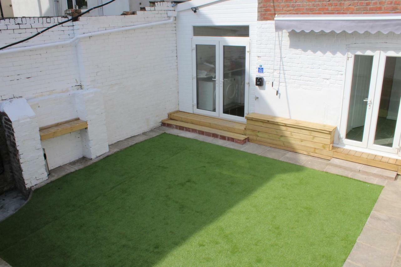 Backpackers Blackpool Hotel & Suites Dış mekan fotoğraf